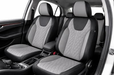 Σετ Καλύμματα Αυτοκινήτου Universal ECO Δέρμα Εμπρός και Πίσω με Κέντημα Μαύρο / Γκρί