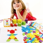 Πολύχρωμο Ξύλινο Τρισδιάστατο Παζλ MONTESSORI που Αναπτύσσει τη Δημιουργικότητα, τη Φαντασία και την Επιδεξιότητα